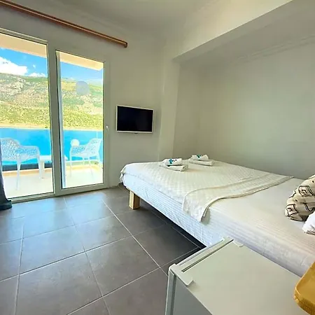 Korsanada Kaş